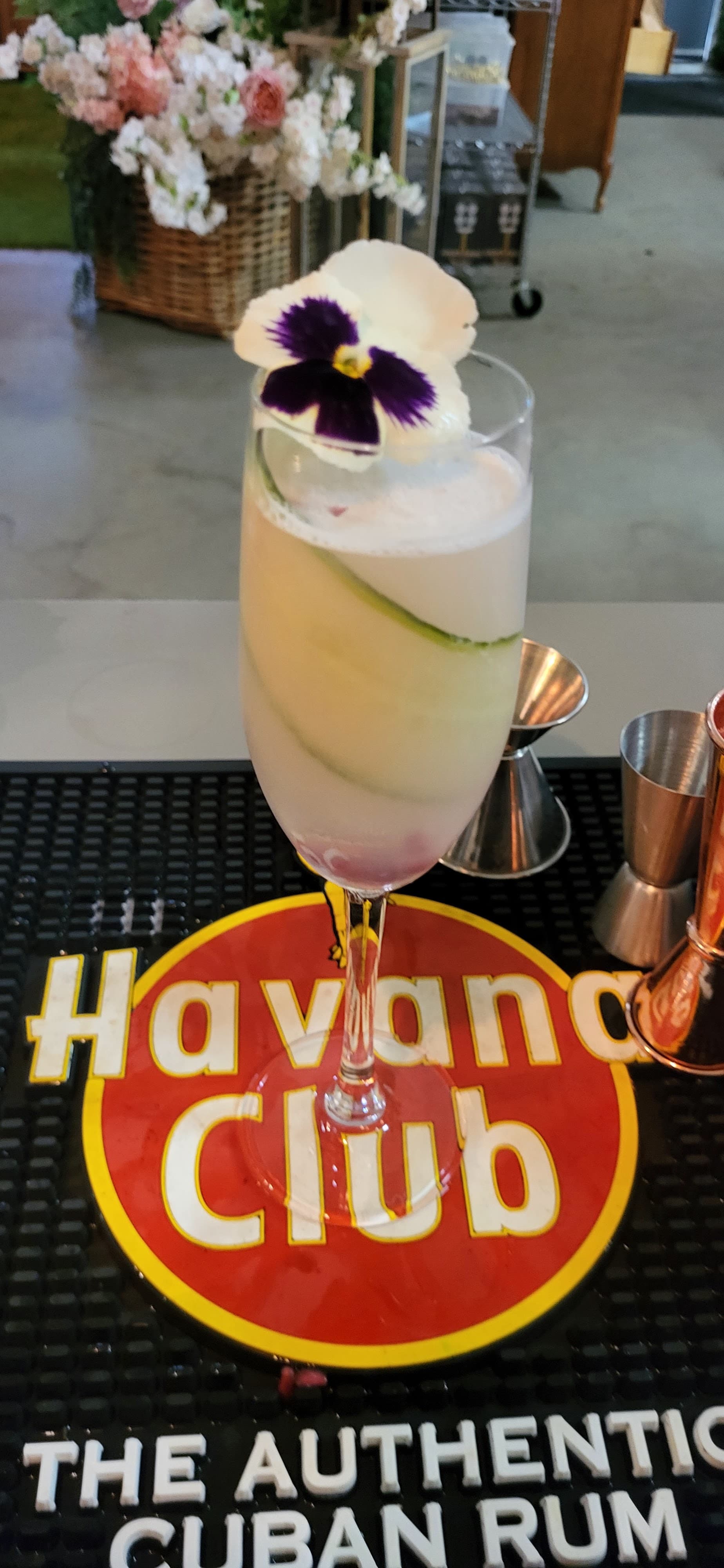 Craft cocktail preparation