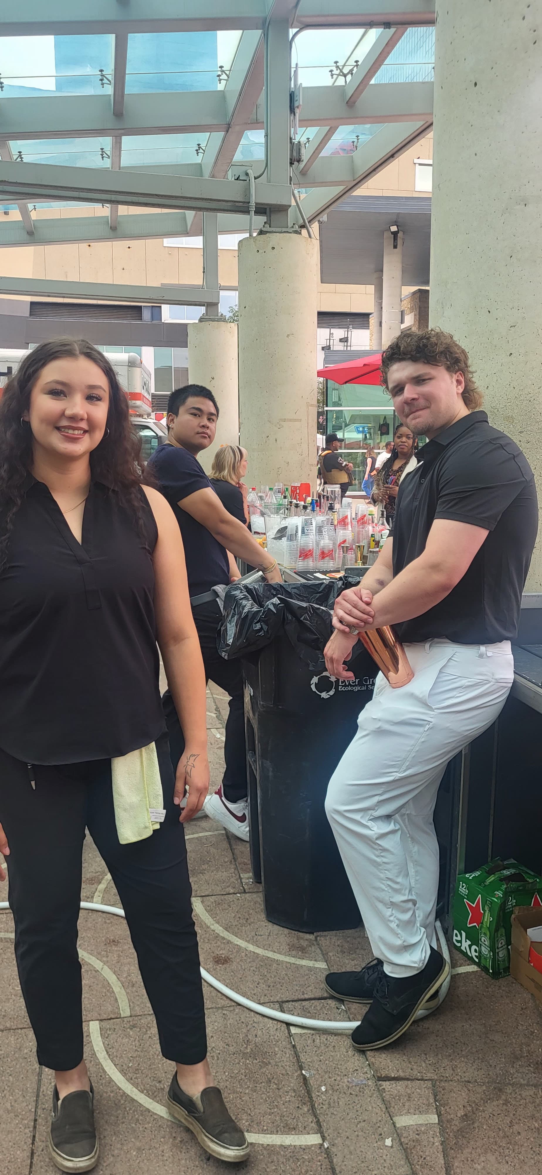 Team working at event